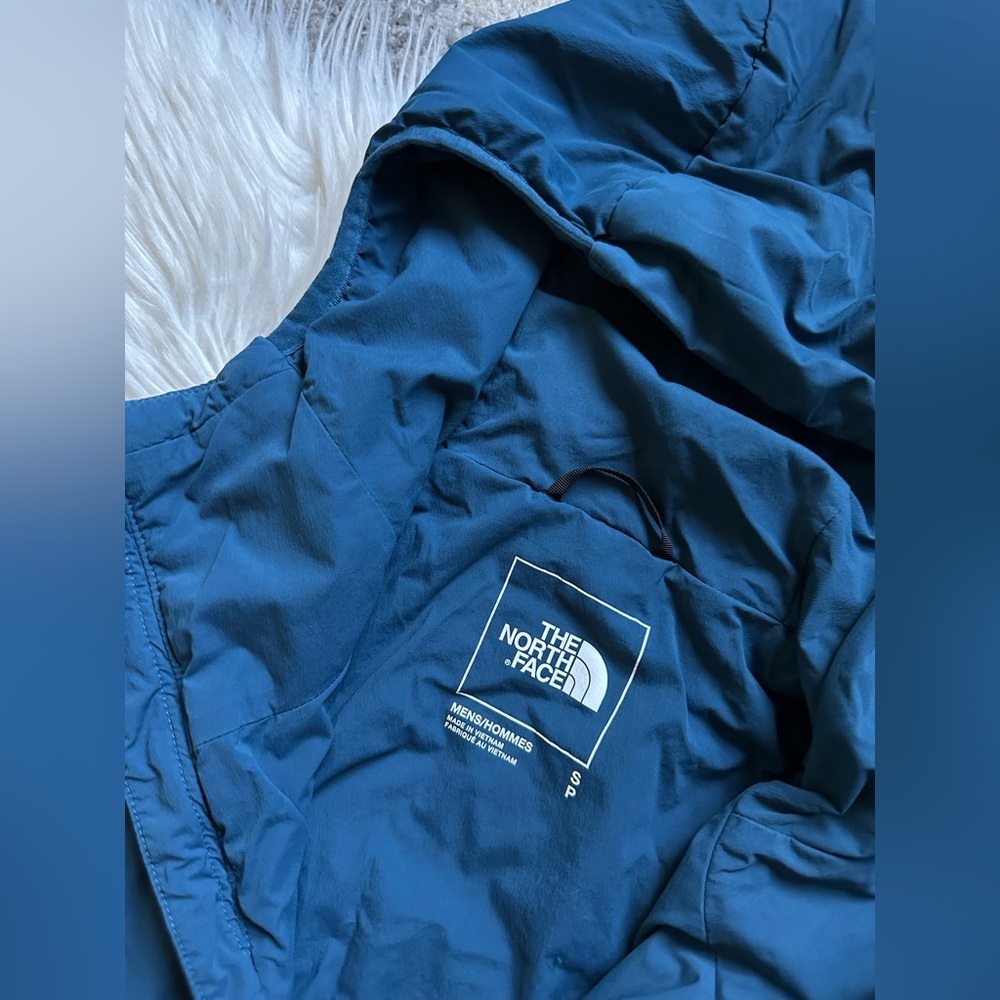 The North Face packable hooded jacket - Picture 4 of 7
